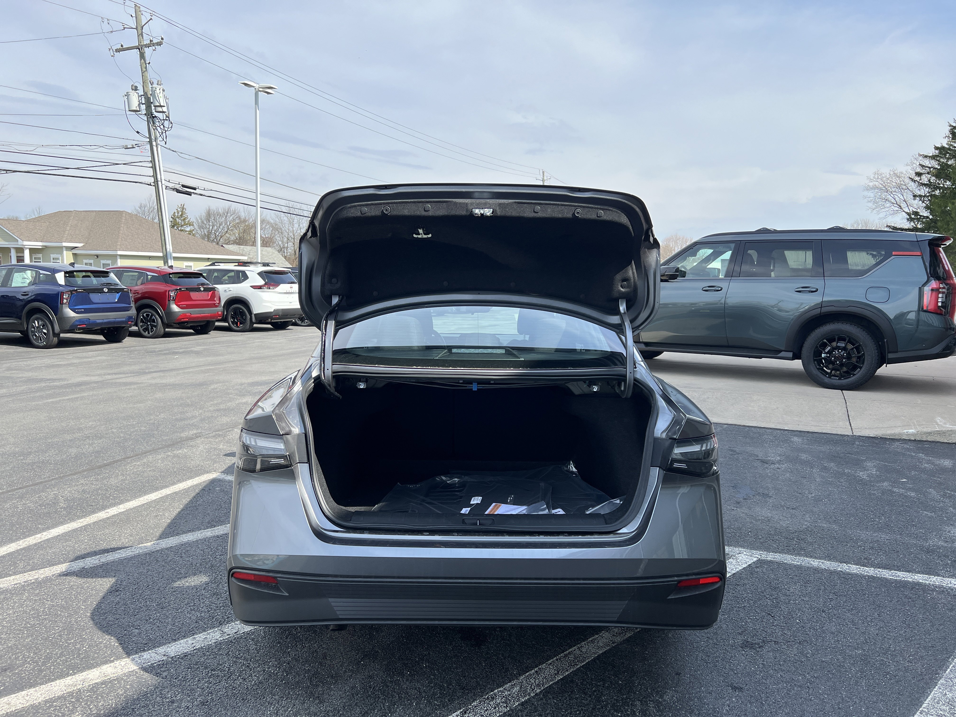 New 2026 Nissan Sentra SV w/ Floor Mat Package FWD image 5