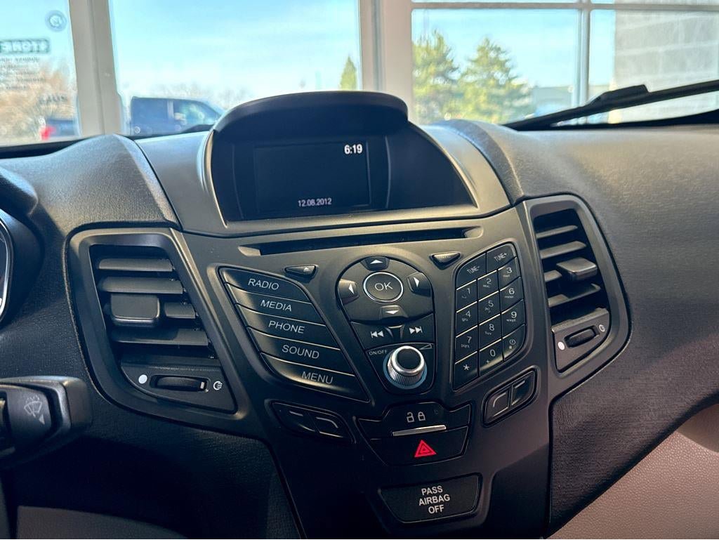 Used 2019 Ford Fiesta SE FWD image 22