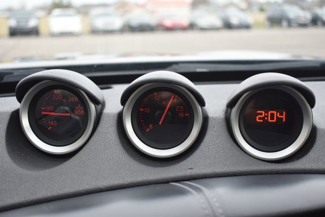 Used 2010 Nissan 370Z Touring w/ Sport Pkg image 25