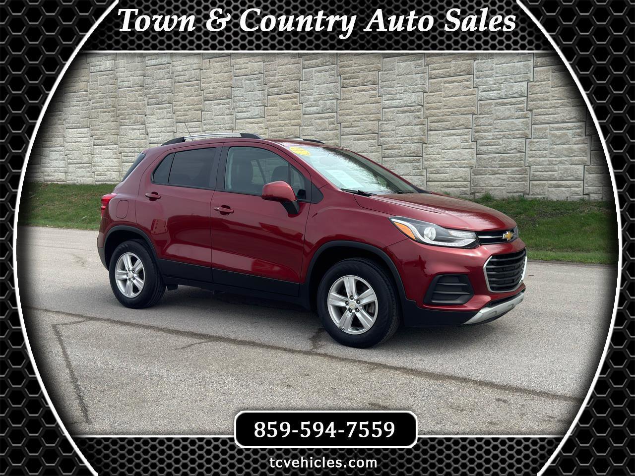 Used 2021 Chevrolet Trax LT w/ Premium Seat Package image 1