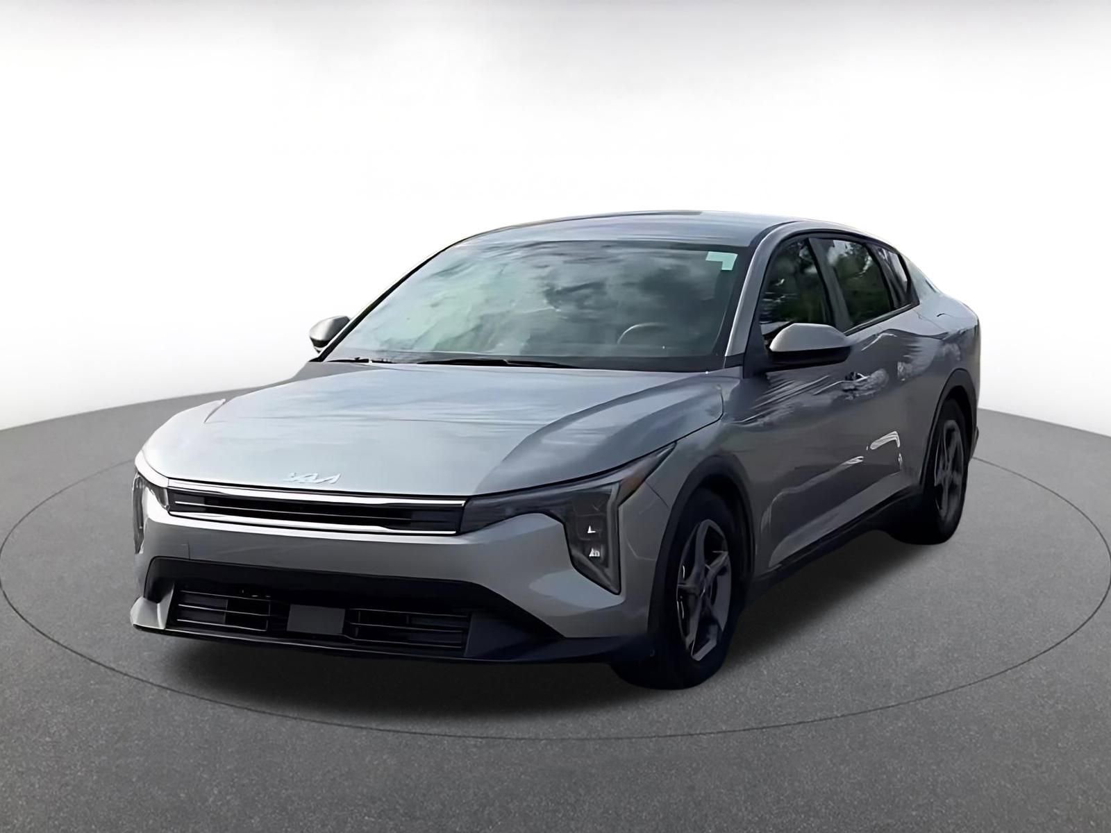 Used 2025 Kia K4 LXS image 7