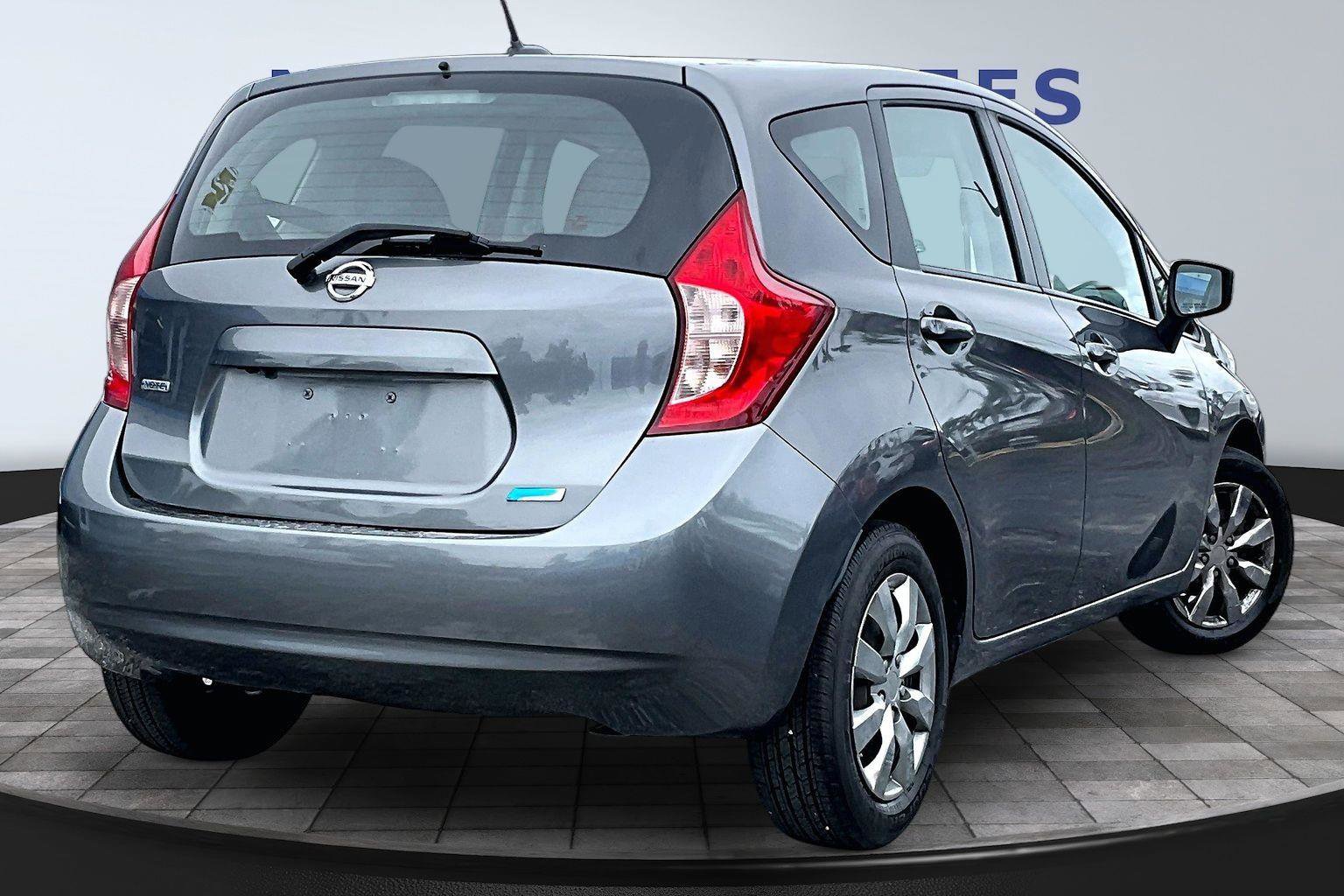 Used 2016 Nissan Versa Note SV image 6