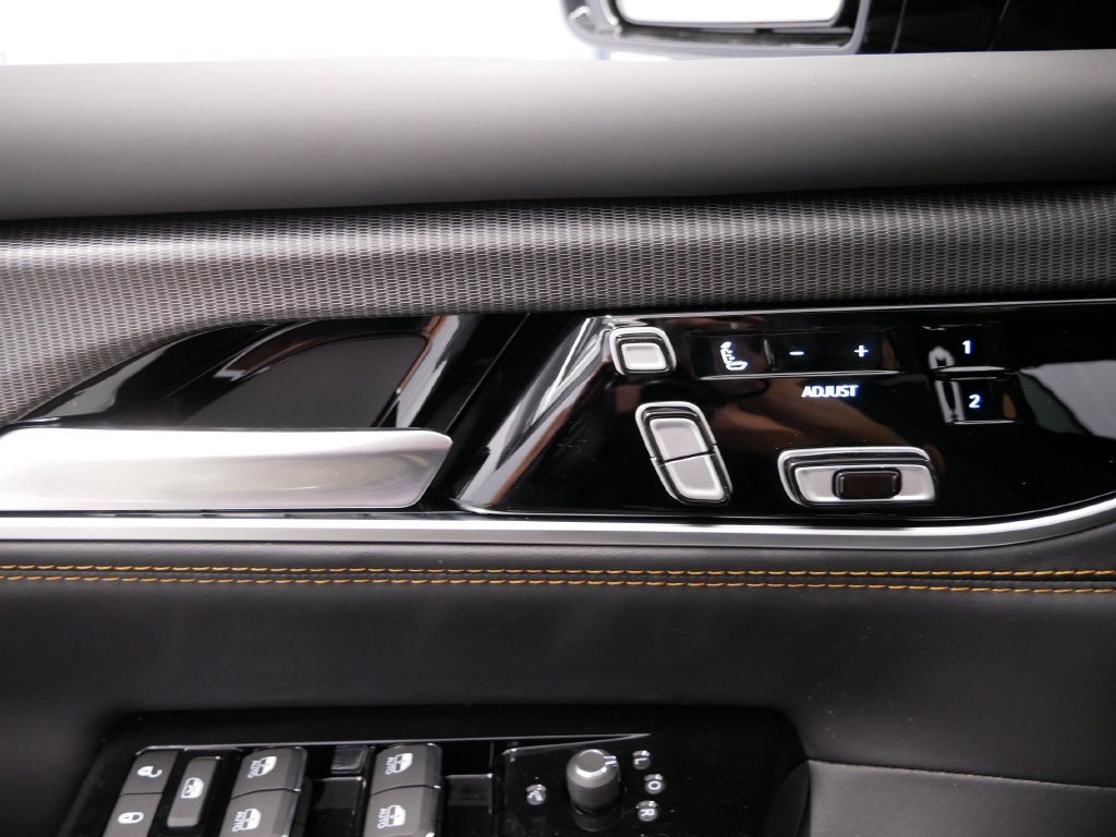 New 2026 Jeep Grand Wagoneer L Summit AWD/4WD image 20