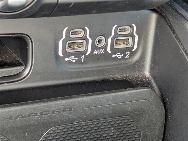 Used 2021 RAM 1500 Laramie image 29