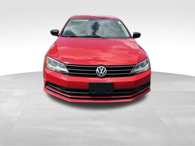 Used 2015 Volkswagen Jetta SE FWD video 2