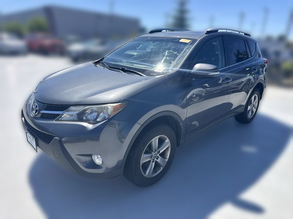 Used 2015 Toyota RAV4 XLE FWD image 4