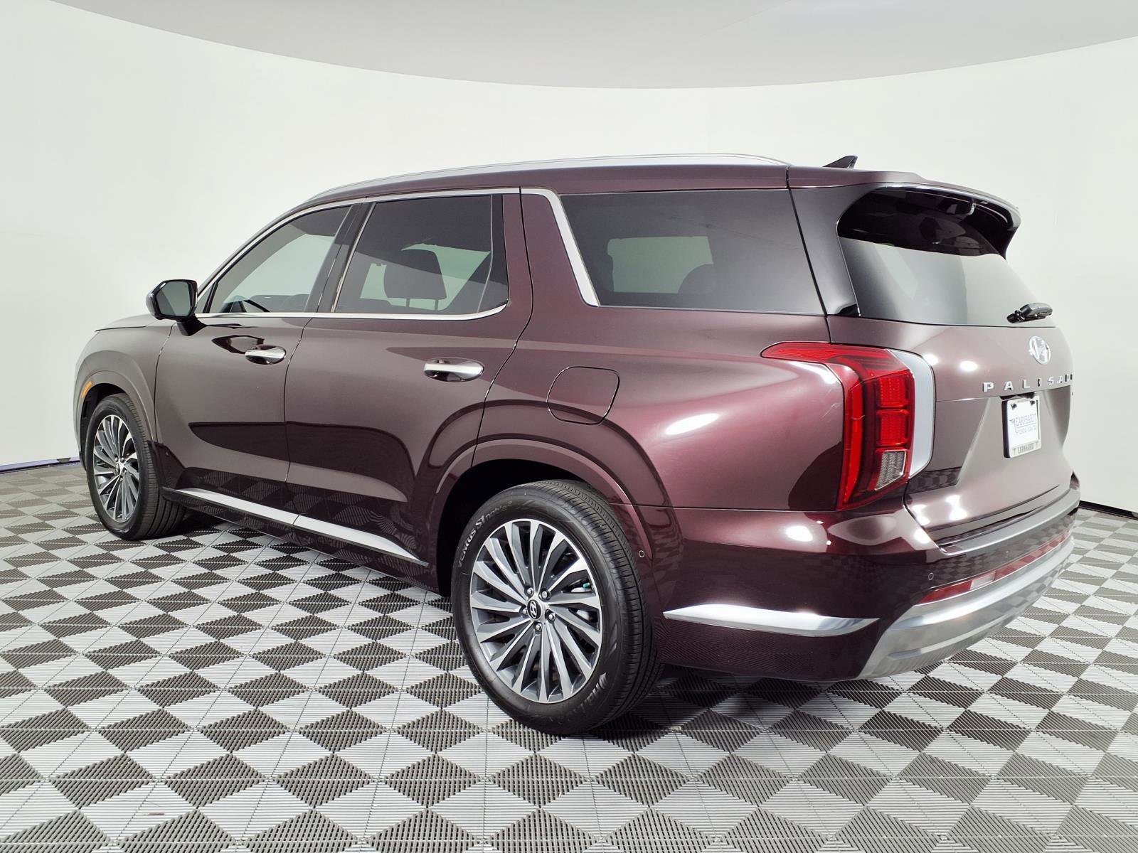 Used 2024 Hyundai Palisade Calligraphy AWD/4WD image 6