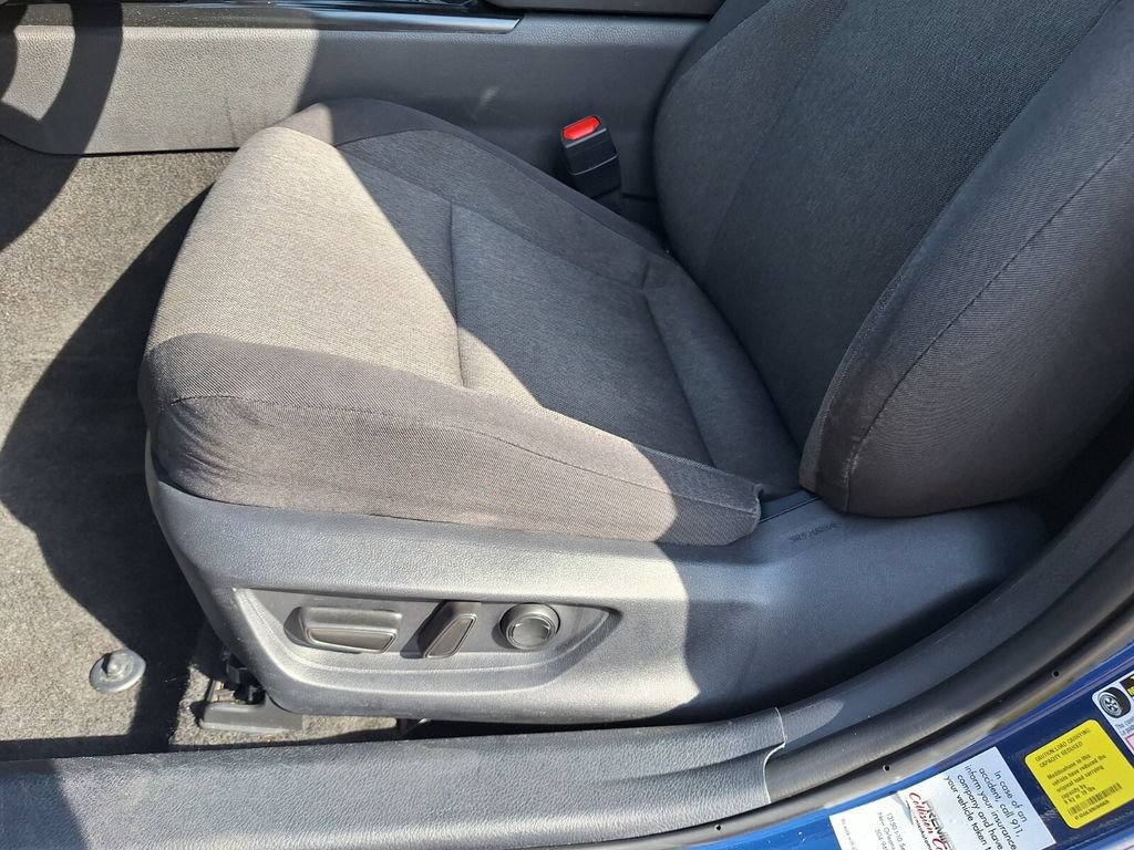 Used 2025 Toyota Camry LE w/ Convenience Package FWD image 29
