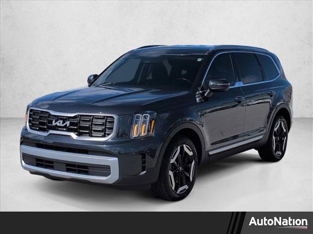 Used 2024 Kia Telluride S AWD/4WD image 1