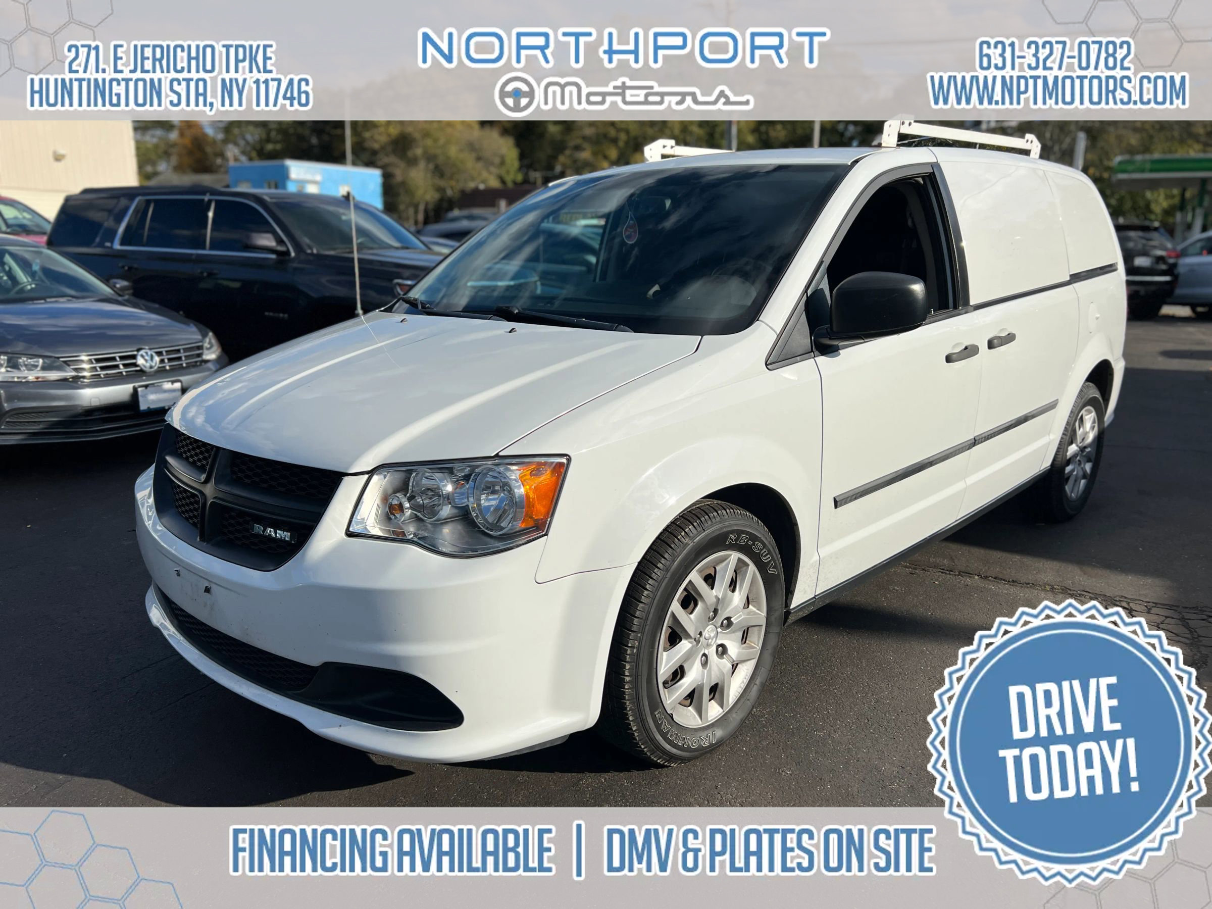 Used 2014 RAM C/V Tradesman w/ UConnect Hands-Free Group image 1