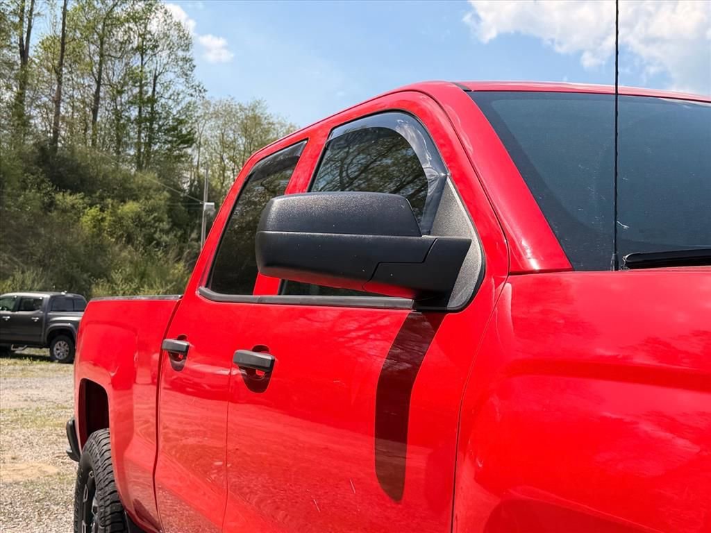 Used 2017 Chevrolet Silverado 1500 Custom w/ Custom Convenience Package AWD/4WD image 14