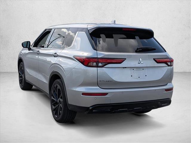 Used 2022 Mitsubishi Outlander SEL Black Edition FWD image 5