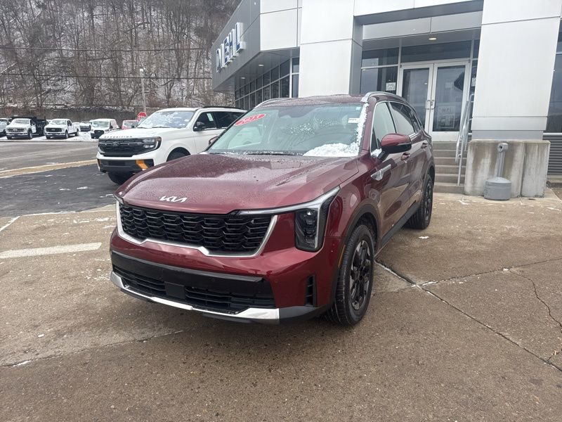 Used 2025 Kia Sorento S image 3