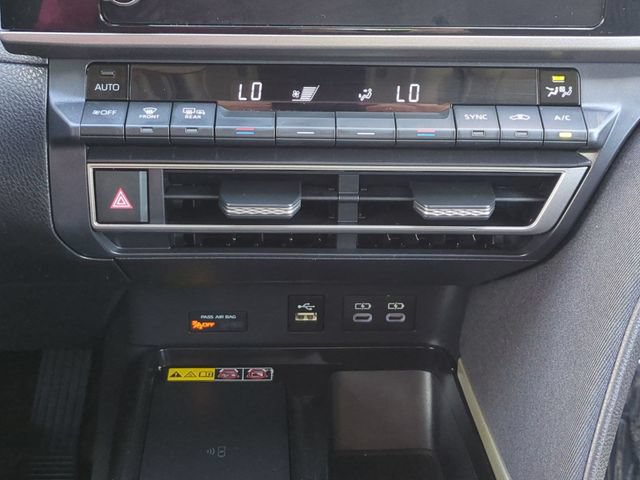 Certified 2025 Toyota Camry LE FWD image 22