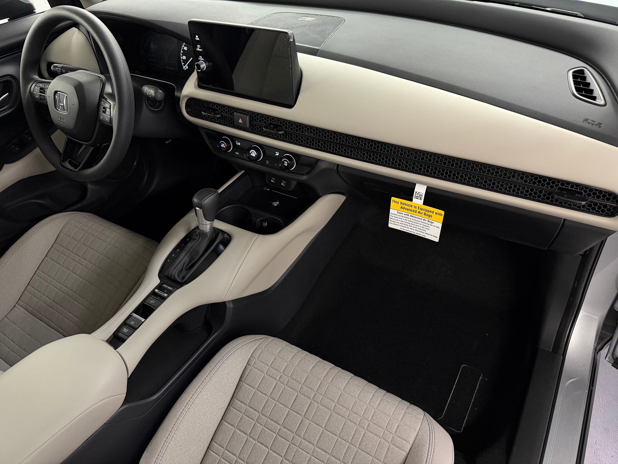 New 2026 Honda HR-V LX image 30