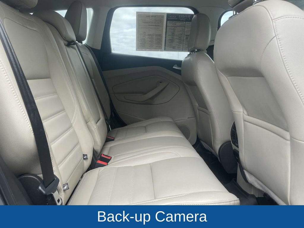Used 2019 Ford Escape Titanium image 17