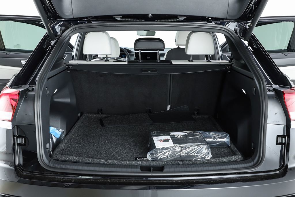 New 2025 Volkswagen Atlas Cross Sport SEL Premium R-Line image 68