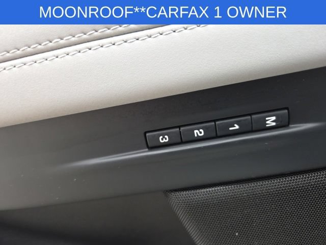 Used 2023 Land Rover Range Rover Evoque SE AWD/4WD image 24