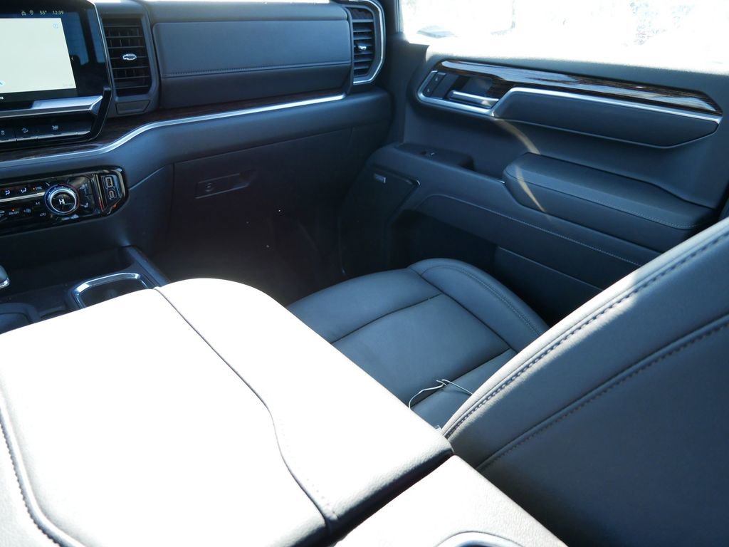 Used 2025 GMC Sierra 1500 Elevation w/ Elevation Premium Package image 15