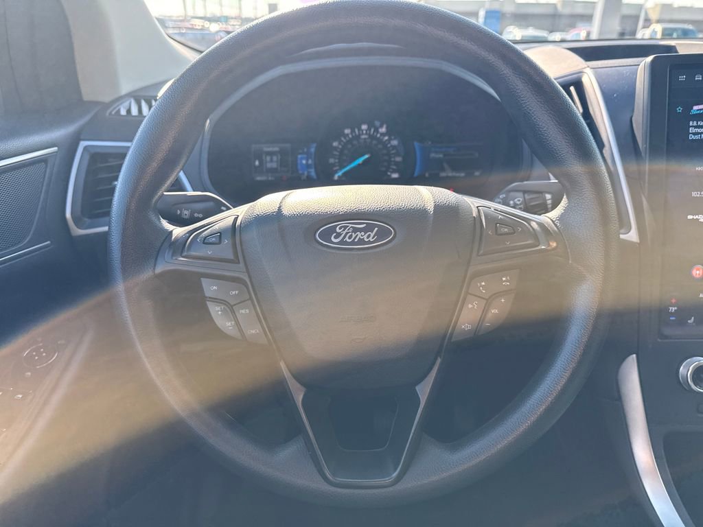 Used 2024 Ford Edge SEL w/ Cargo Accessory Package image 17