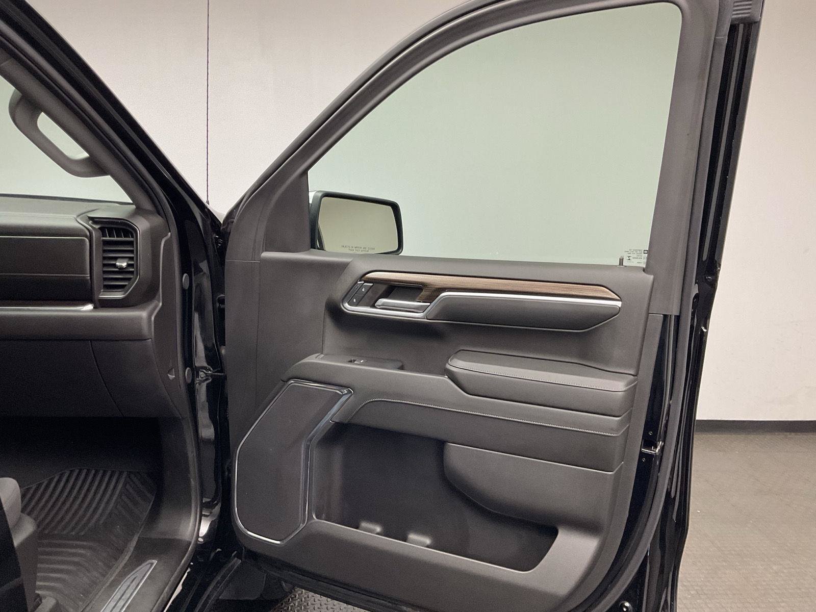 Certified 2024 Chevrolet Silverado 1500 LT AWD/4WD image 22