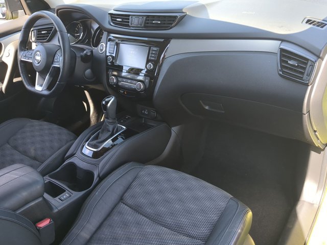 Used 2020 Nissan Rogue Sport SV w/ Technology Package FWD image 21