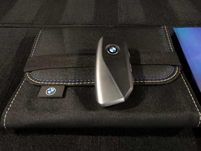 Used 2025 BMW iX xDrive50 AWD/4WD image 94
