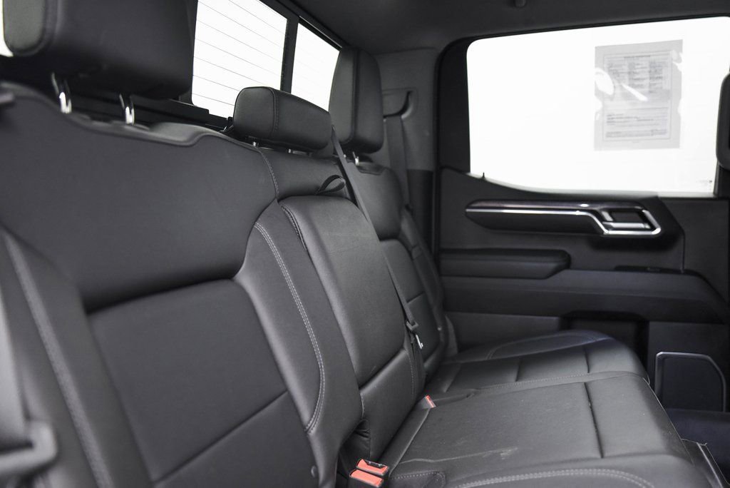 Used 2023 Chevrolet Silverado 1500 LTZ image 14