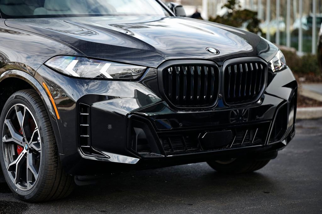 New 2026 BMW X5 xDrive40i w/ M Sport Package image 2