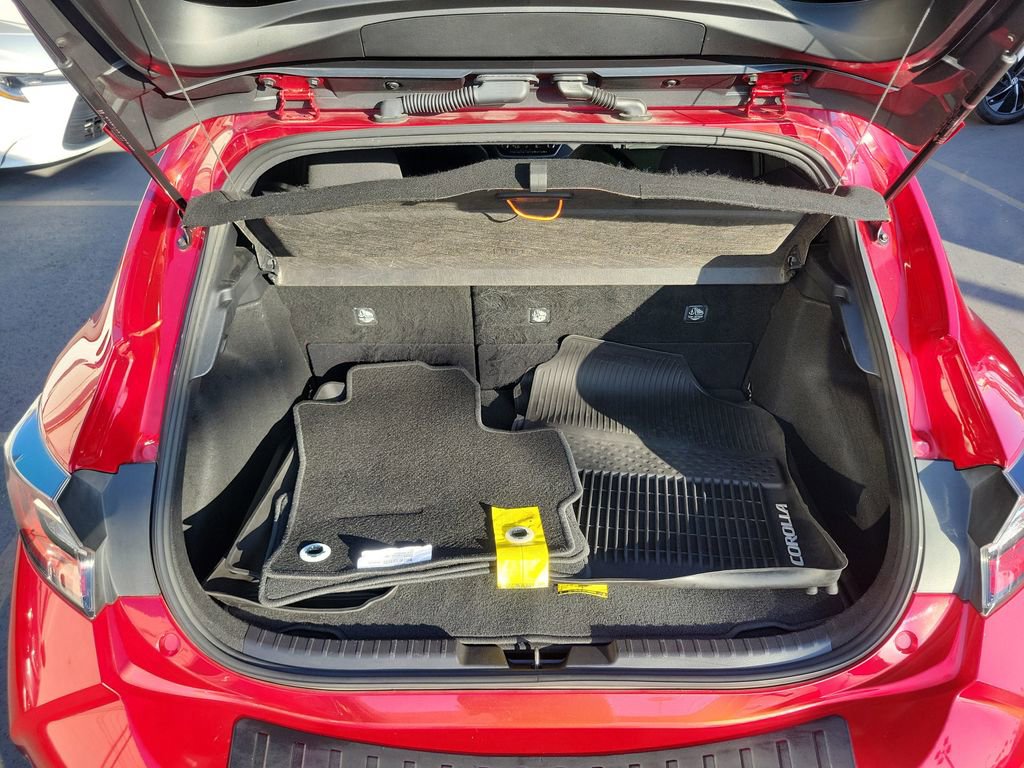 Used 2022 Toyota Corolla SE image 9