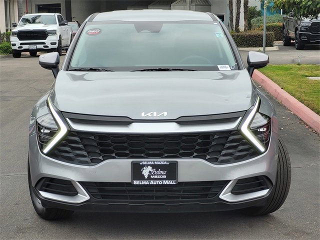 Used 2024 Kia Sportage LX image 3