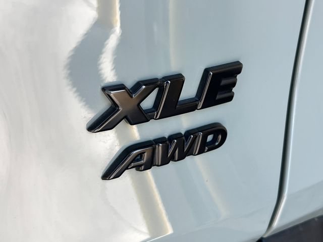 Used 2022 Toyota RAV4 XLE w/ Convenience Package AWD/4WD image 21
