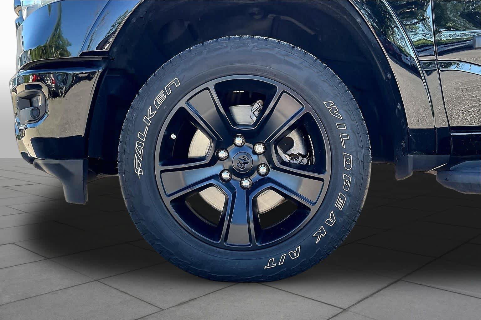 Used 2022 RAM 1500 Laramie AWD/4WD image 10