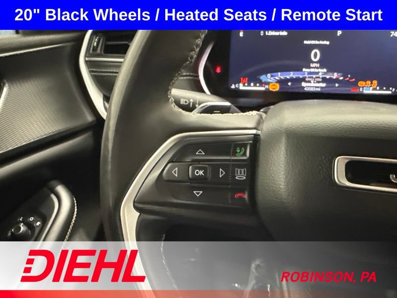 Used 2023 Jeep Grand Cherokee Altitude AWD/4WD image 25