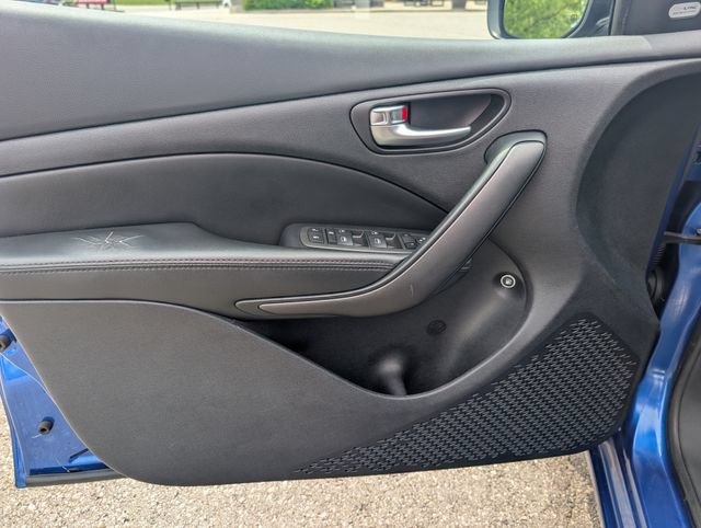 Used 2013 Dodge Dart Limited w/ Technology Group FWD image 9
