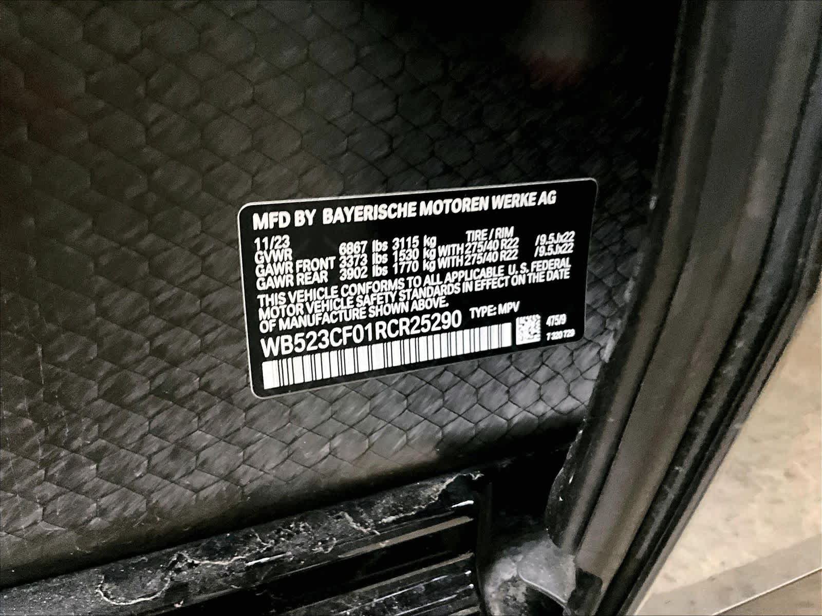 Used 2024 BMW iX xDrive50 w/ Sport Package AWD/4WD image 33