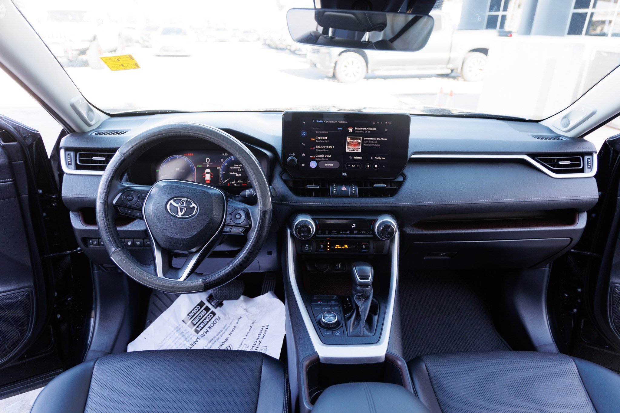 Used 2024 Toyota RAV4 Limited image 47