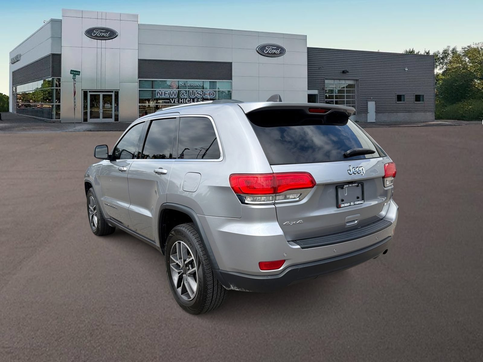 Used 2019 Jeep Grand Cherokee Laredo w/ Security & Convenience Group AWD/4WD image 7