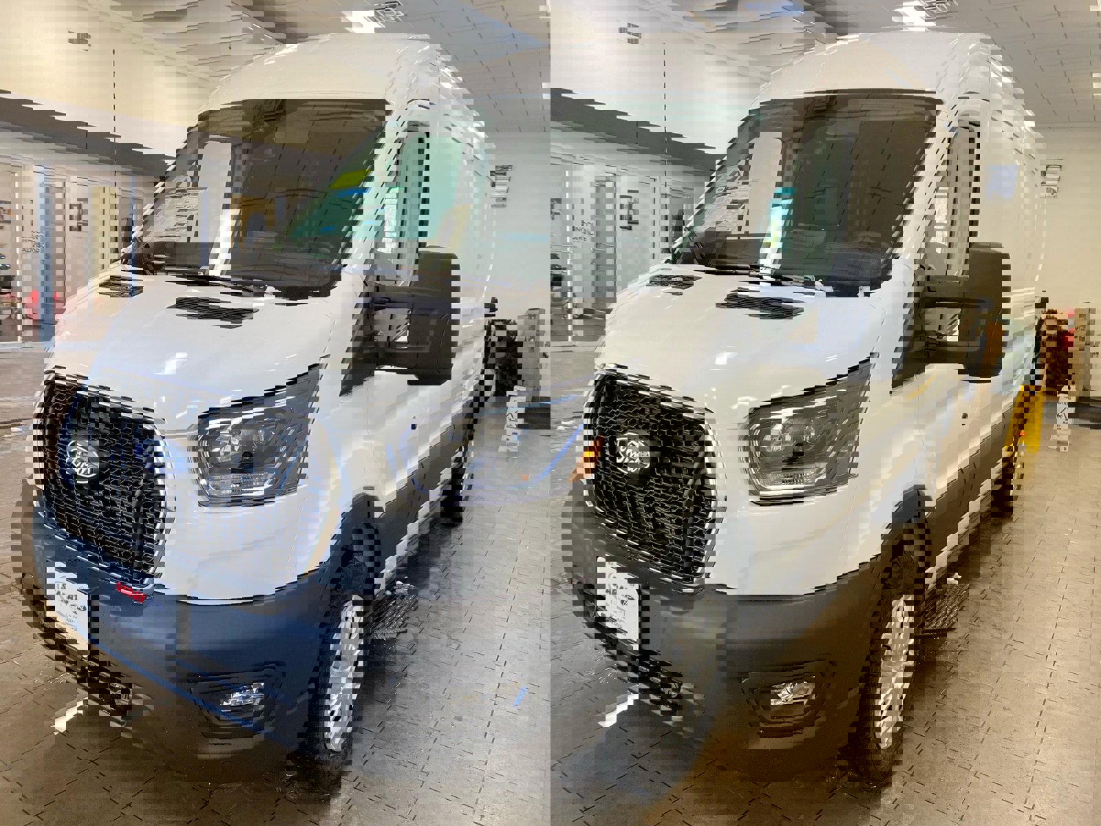 New 2026 Ford Transit 350 MR 148 WB w/ Exterior Upgrade Package image 4