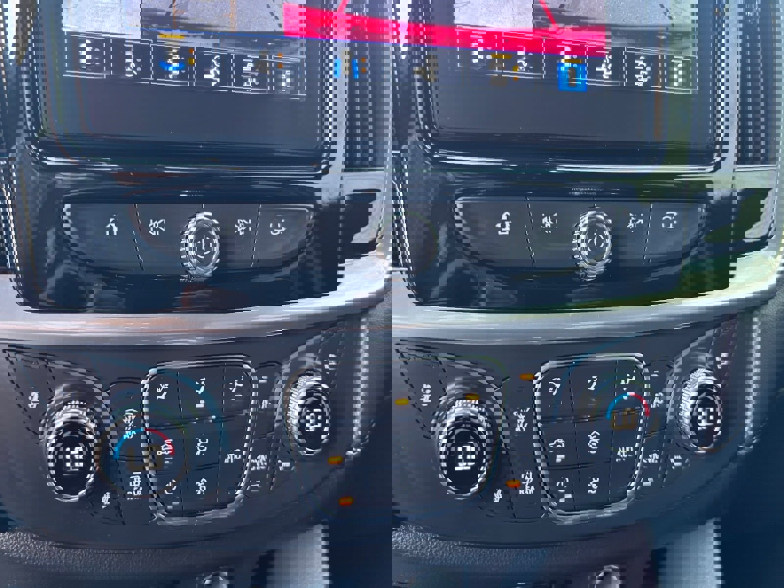 Used 2022 Chevrolet Traverse Premier w/ LPO, 'HIT The Road' Package image 26