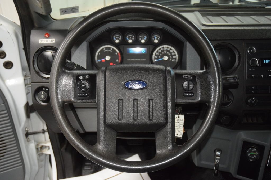 Used 2019 Ford F750 2WD SuperCab Super Duty image 24