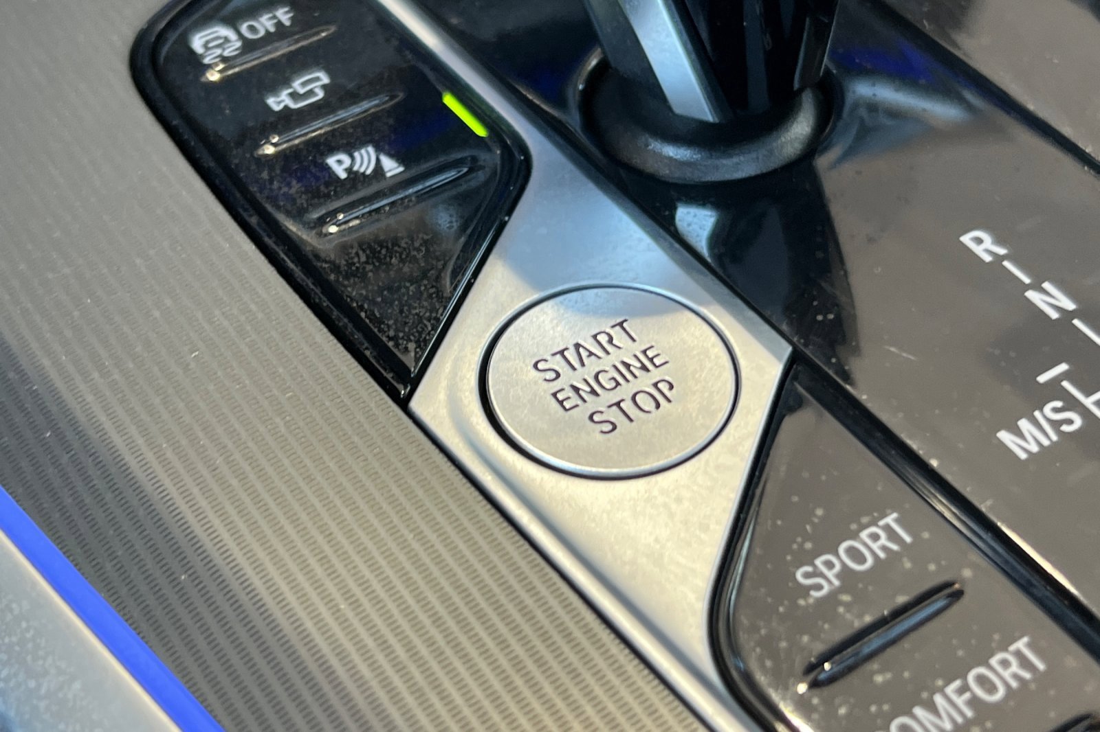 Used 2022 BMW X5 sDrive40i w/ Parking Assistance Package image 33