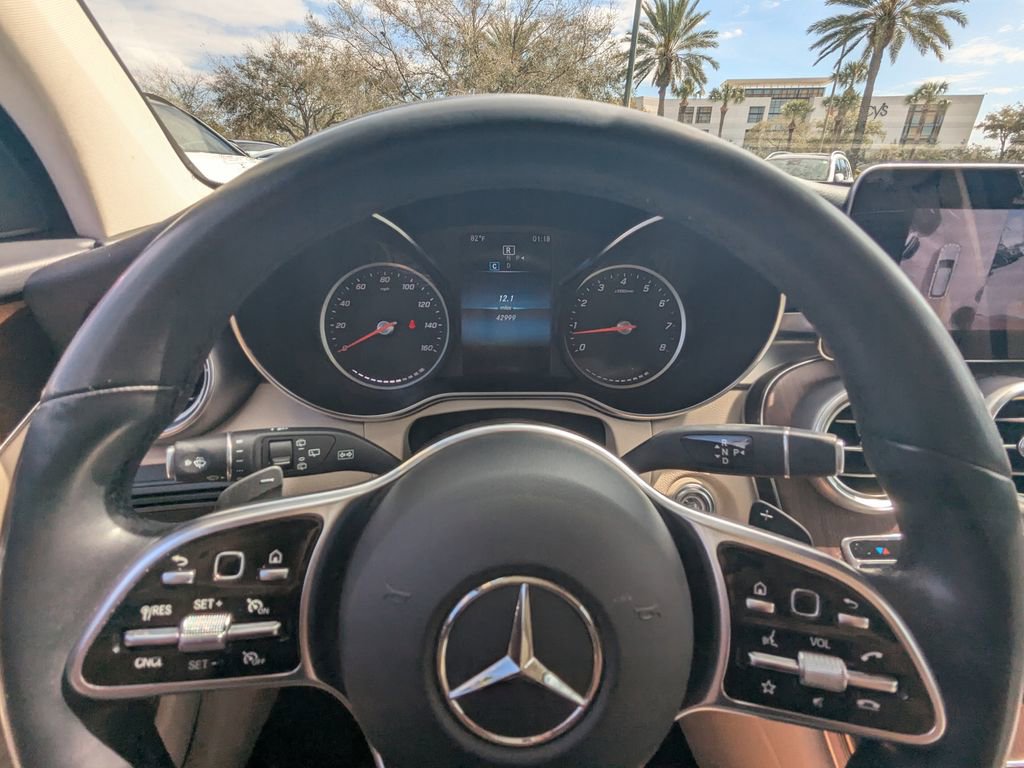 Certified 2022 Mercedes-Benz GLC 300 4MATIC w/ Multimedia Package Lite image 12