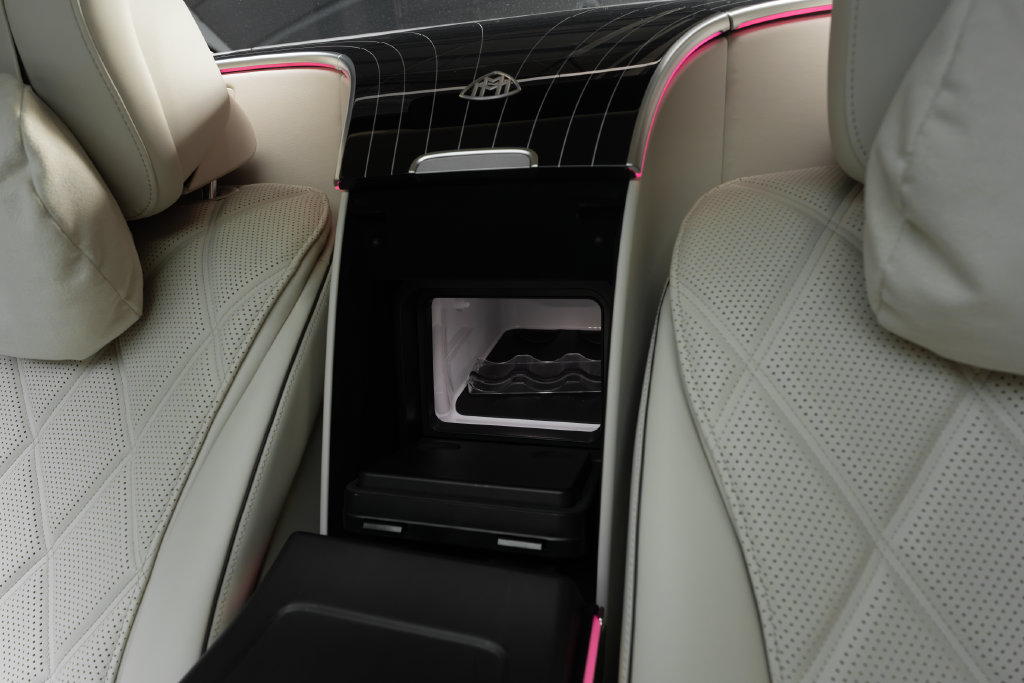 Used 2024 Mercedes-Benz Maybach S 580 4MATIC image 44