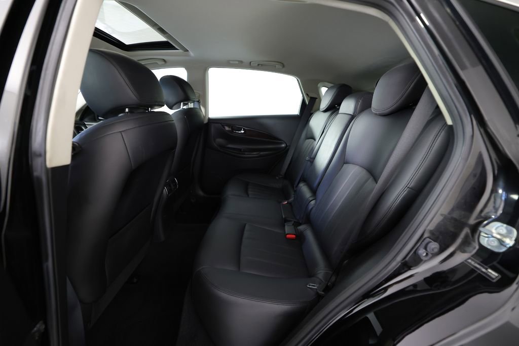 Used 2017 INFINITI QX50 AWD w/ Premium Package image 13