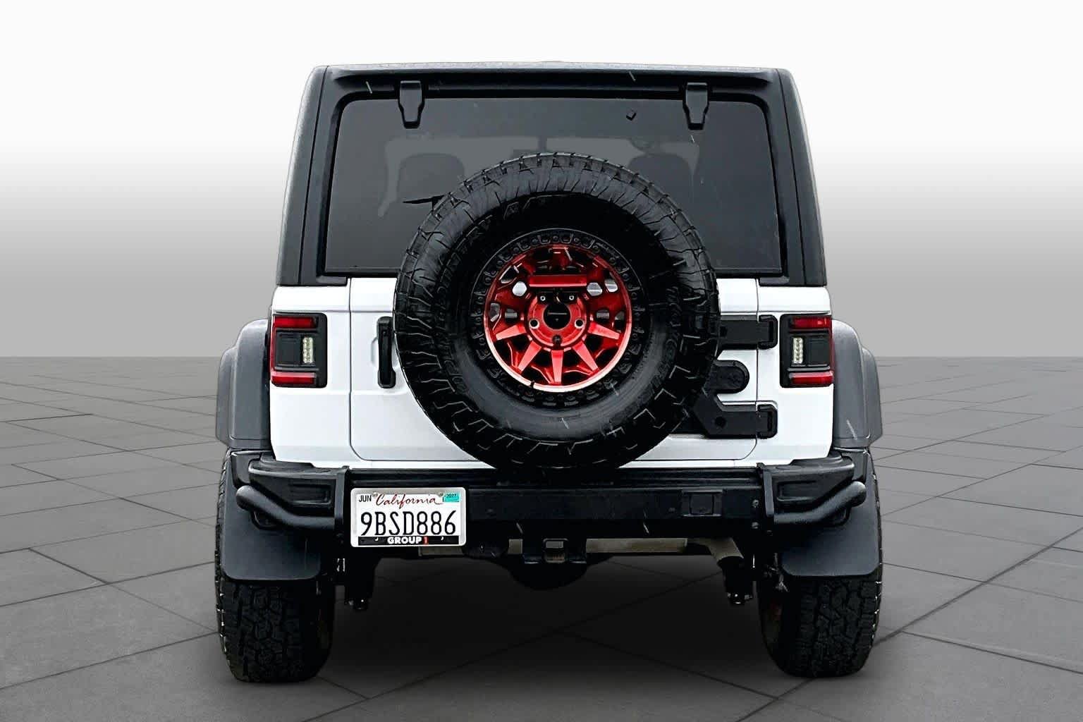 Used 2022 Jeep Wrangler Rubicon w/ Cold Weather Group AWD/4WD image 4