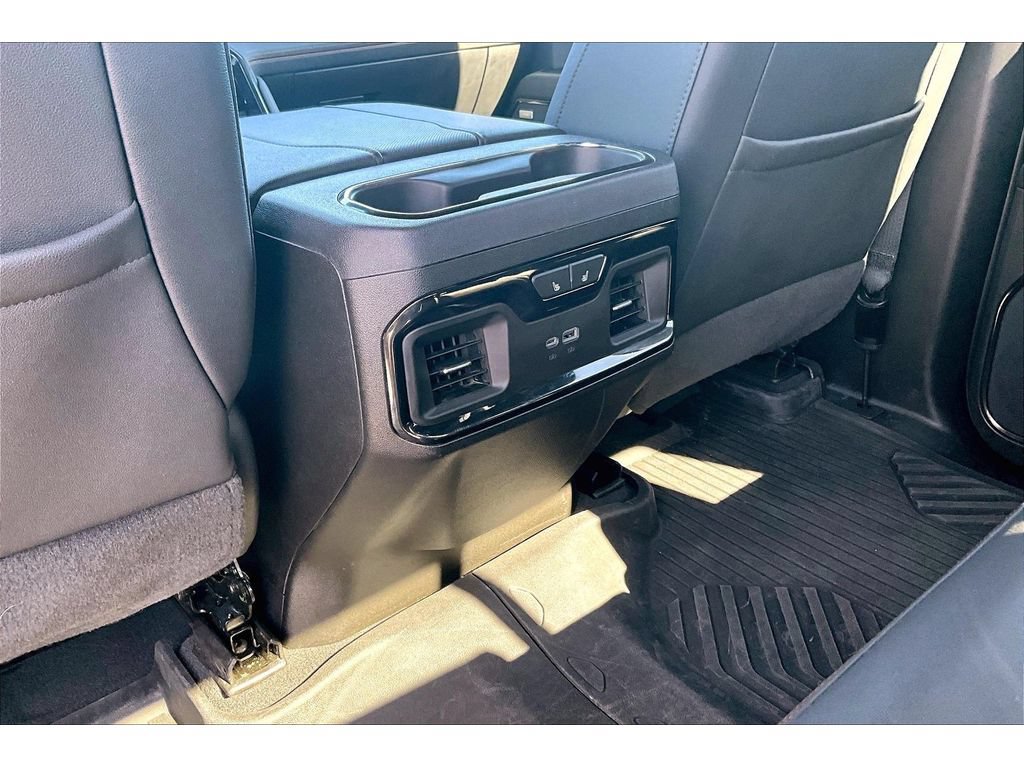 Used 2024 GMC Sierra 1500 AT4 w/ AT4 Premium Package AWD/4WD image 11