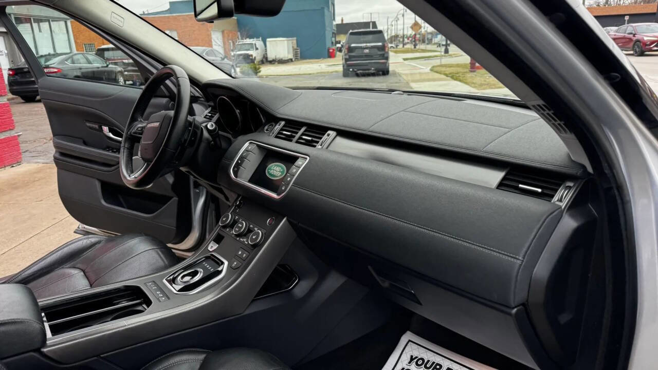 Used 2018 Land Rover Range Rover Evoque image 23