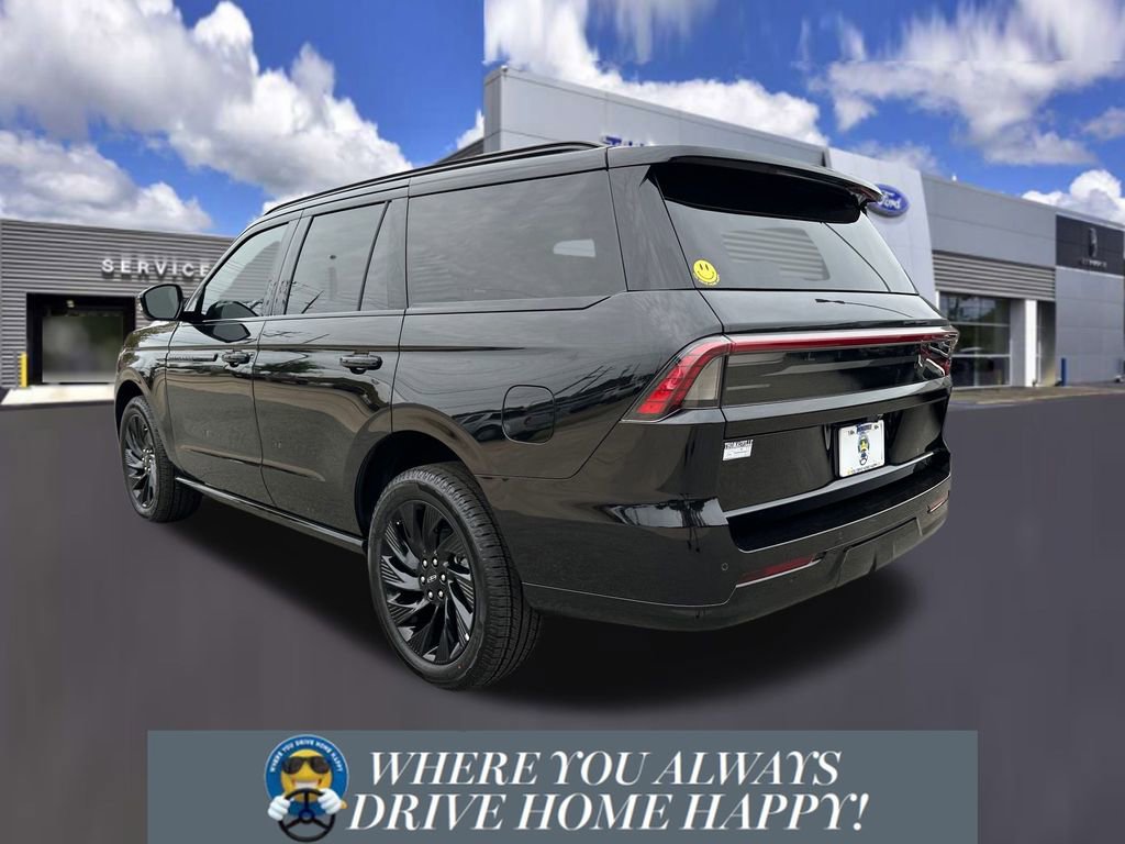 New 2025 Lincoln Navigator Reserve w/ Jet Appearance Package image 4