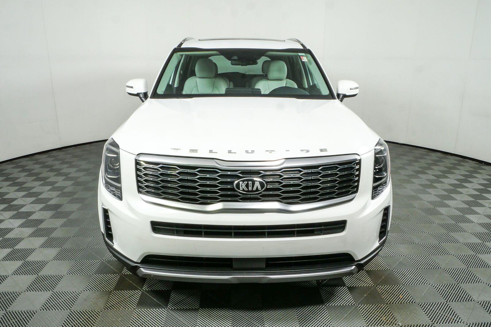 Used 2020 Kia Telluride EX w/ EX Premium Package FWD image 28